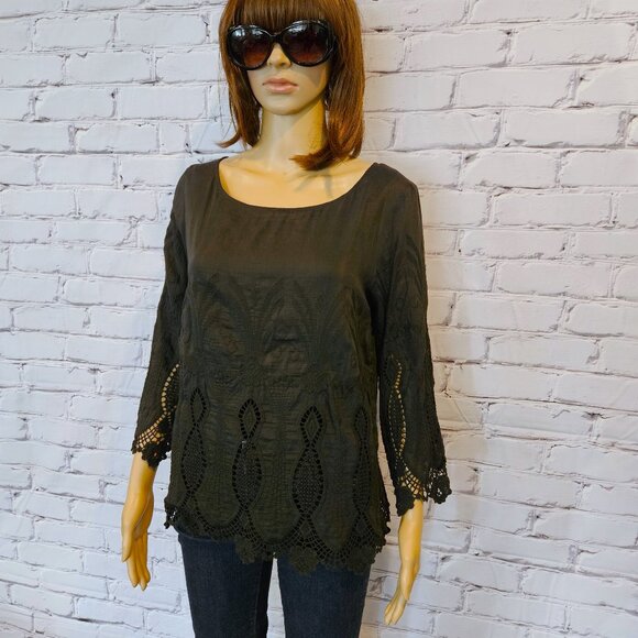 BANANA REPUBLIC - Beautiful black lace hem top (silk & cotton) - Picture 3 of 8
